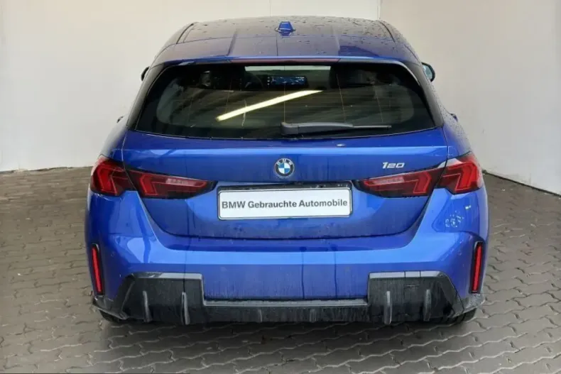 BMW 120i (Seria 1) din 2025 cu 14.628 km - oferta BMW200621 - foto 2