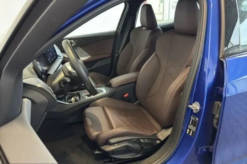 BMW 120i (Seria 1) din 2025 cu 14.628 km - oferta BMW200621 - foto 7