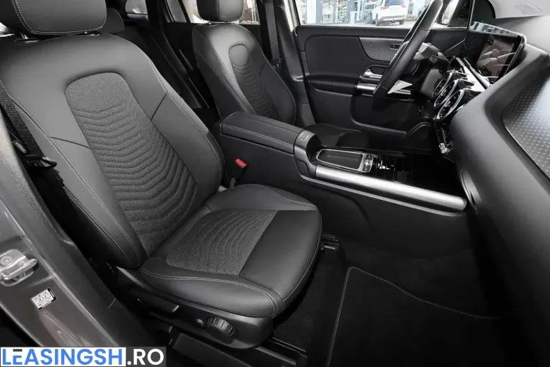 Mercedes-Benz GLA 180 (Clasa GLA) din 2024 cu 4.050 km - oferta MER200622 - foto 10