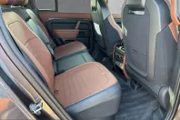 Land Rover Defender din 2025 cu 8.900 km - oferta LAN200623 - foto 6