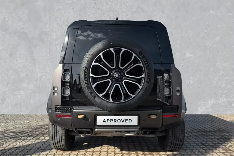 Land Rover Defender din 2025 cu 8.900 km - oferta LAN200623 - foto 9