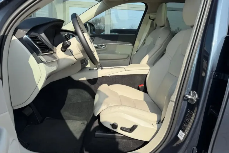 Volvo XC90 din 2023 cu 56.450 km - oferta VOL200629 - foto 13