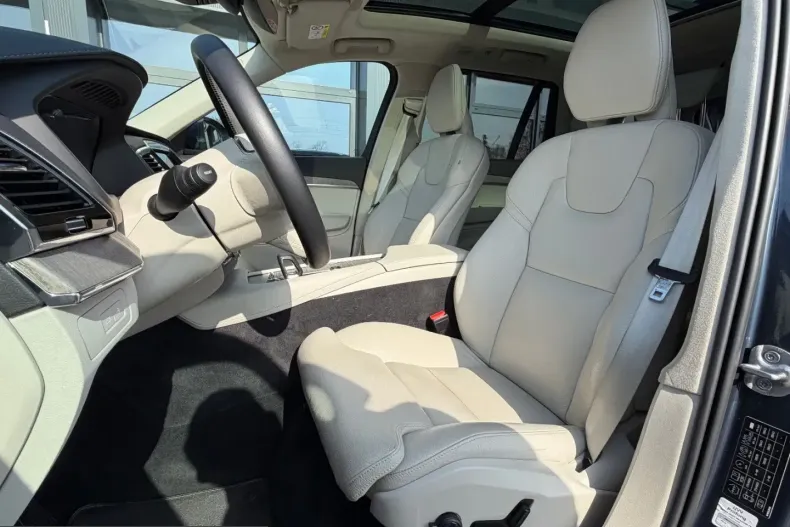 Volvo XC90 din 2023 cu 56.450 km - oferta VOL200629 - foto 14