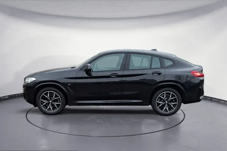 BMW X4 (Seria X) din 2024 cu 22.563 km - oferta BMW200635 - foto 2