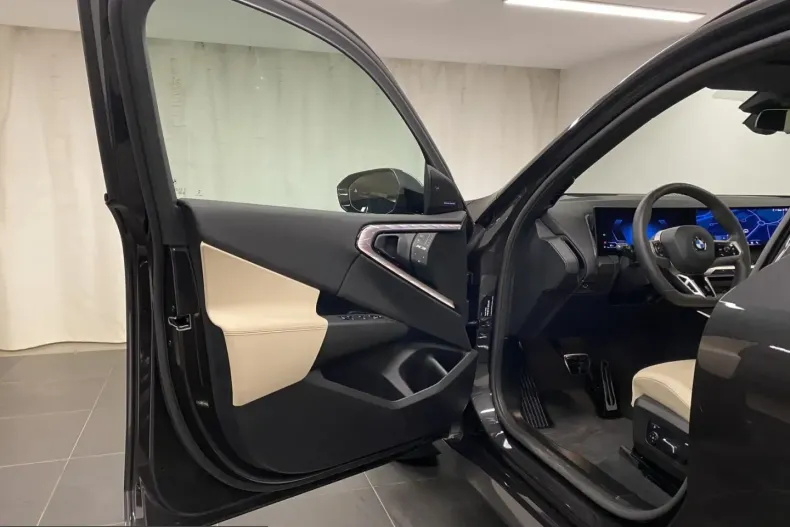 BMW X3 (Seria X) din 2025 cu 6.320 km - oferta BMW200640 - foto 36