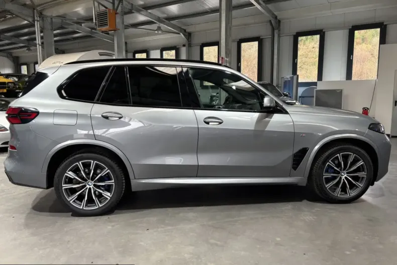 BMW X5 (Seria X) din 2024 cu 58.725 km - oferta BMW200645 - foto 2