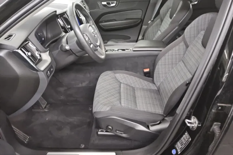 Volvo XC60 din 2022 cu 95.687 km - oferta VOL200667 - foto 8