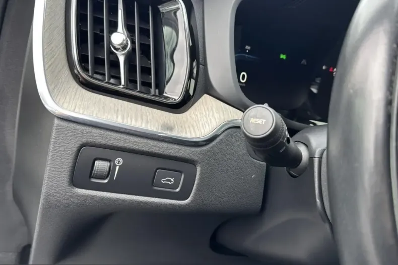 Volvo XC60 din 2021 cu 80.000 km - oferta VOL200700 - foto 14