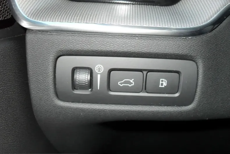 Volvo XC60 din 2021 cu 76.635 km - oferta VOL200709 - foto 16