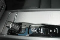 Volvo XC60 din 2021 cu 76.635 km - oferta VOL200709 - foto 31