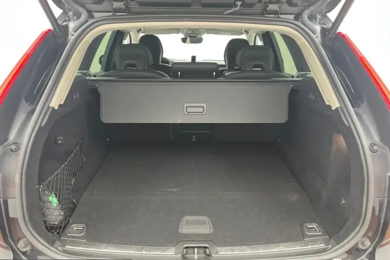 Volvo XC60 din 2022 cu 81.304 km - oferta VOL200720 - foto 9