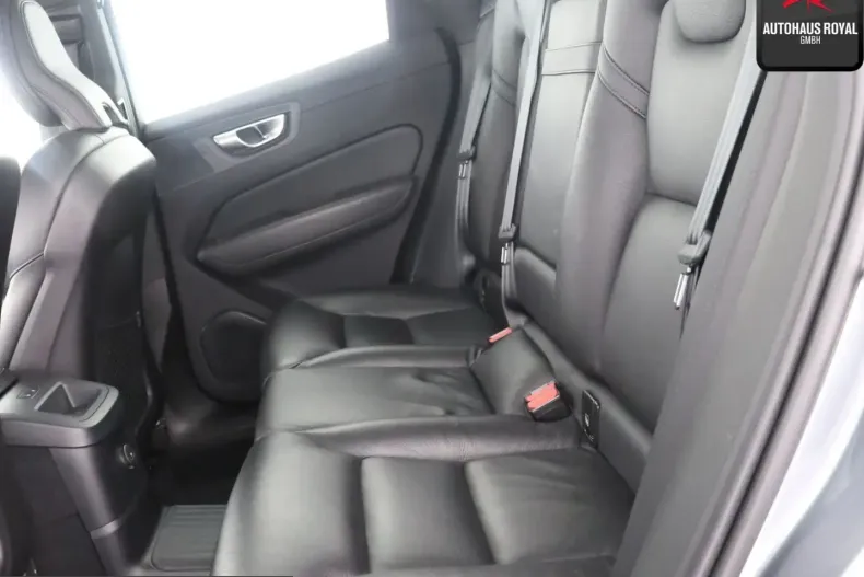 Volvo XC60 din 2021 cu 87.131 km - oferta VOL200721 - foto 11