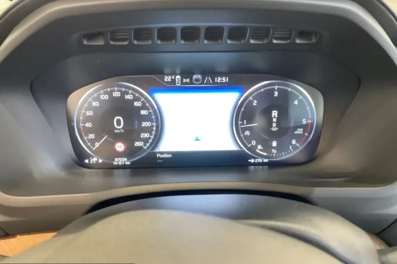 Volvo XC90 din 2022 cu 87.034 km - oferta VOL200722 - foto 6