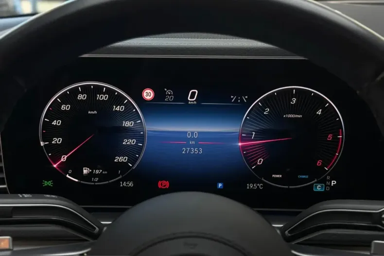 Mercedes-Benz GLE 300 (Clasa GLE) din 2025 cu 27.000 km - oferta MER200746 - foto 16