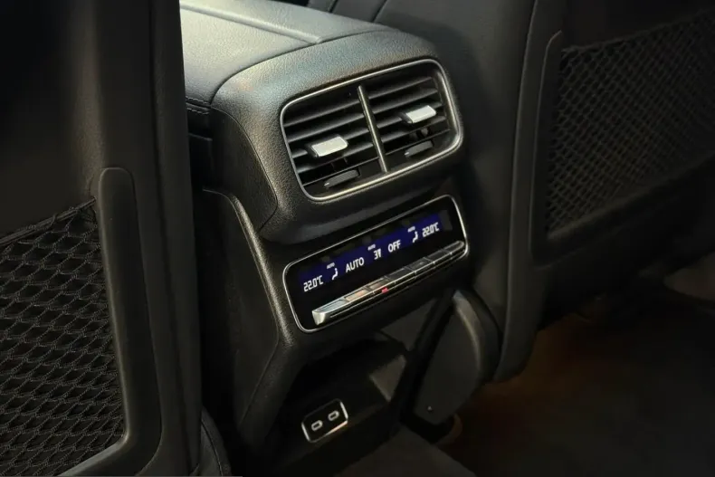 Mercedes-Benz GLE 300 (Clasa GLE) din 2025 cu 27.000 km - oferta MER200746 - foto 29