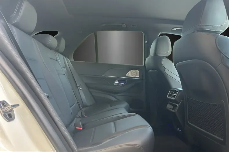 Mercedes-Benz GLE 300 (Clasa GLE) din 2025 cu 16.000 km - oferta MER200796 - foto 9