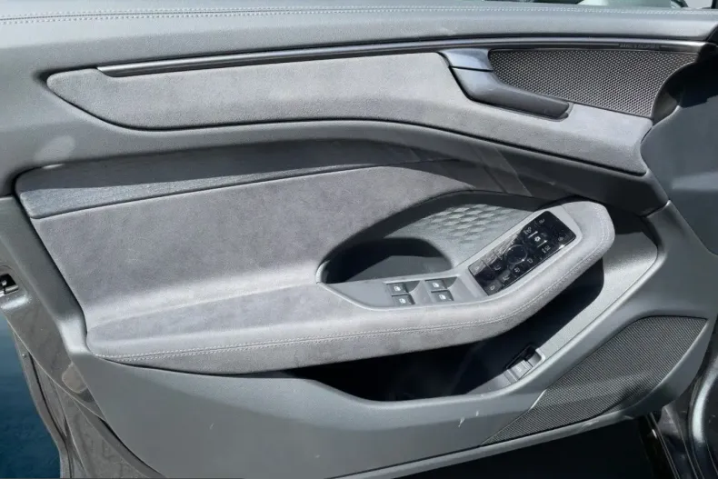 Audi A6 din 2025 cu 19.900 km - oferta AUD200818 - foto 7