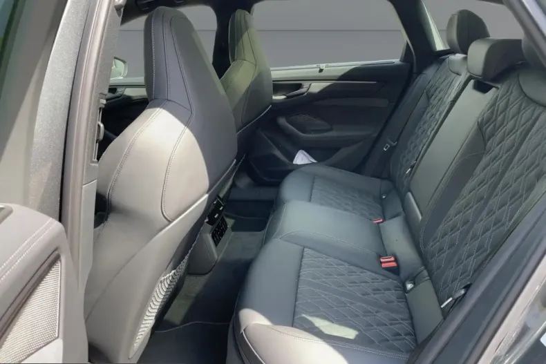 Audi A6 din 2025 cu 19.900 km - oferta AUD200818 - foto 10