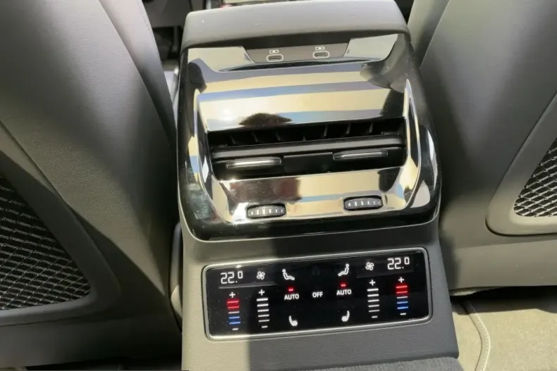 Audi A6 din 2025 cu 19.900 km - oferta AUD200818 - foto 12