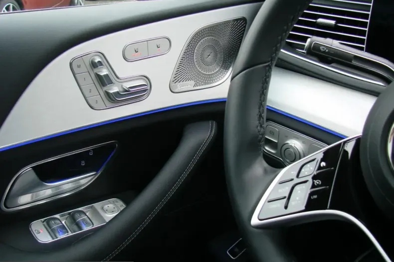 Mercedes-Benz GLE 300 (Clasa GLE) din 2025 cu 2.480 km - oferta MER200834 - foto 12