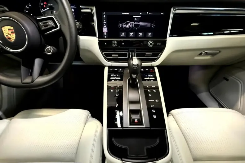 Porsche Macan din 2024 cu 17.900 km - oferta POR200846 - foto 16