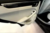 Porsche Macan din 2024 cu 17.900 km - oferta POR200846 - foto 25