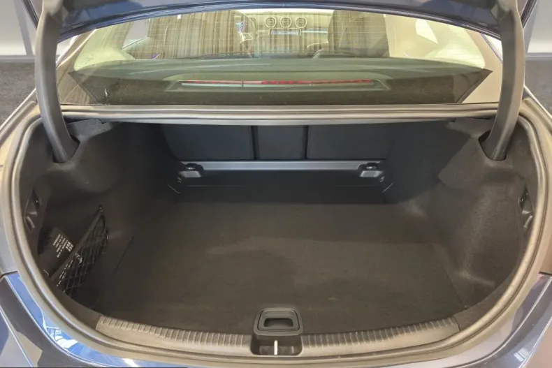 Mercedes-Benz C 200 (Clasa C) din 2025 cu 6.660 km - oferta MER200856 - foto 14