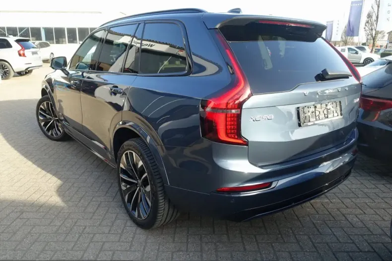 Volvo XC90 din 2025 cu 11.863 km - oferta VOL200870 - foto 4
