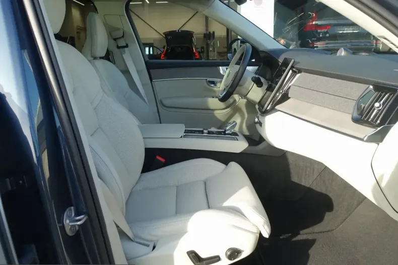 Volvo XC90 din 2025 cu 11.863 km - oferta VOL200870 - foto 10