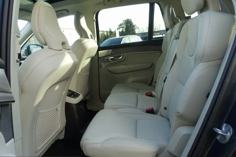Volvo XC90 din 2025 cu 11.863 km - oferta VOL200870 - foto 12