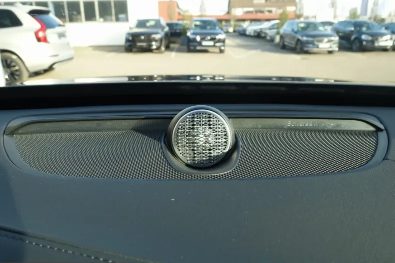 Volvo XC90 din 2025 cu 11.863 km - oferta VOL200870 - foto 18