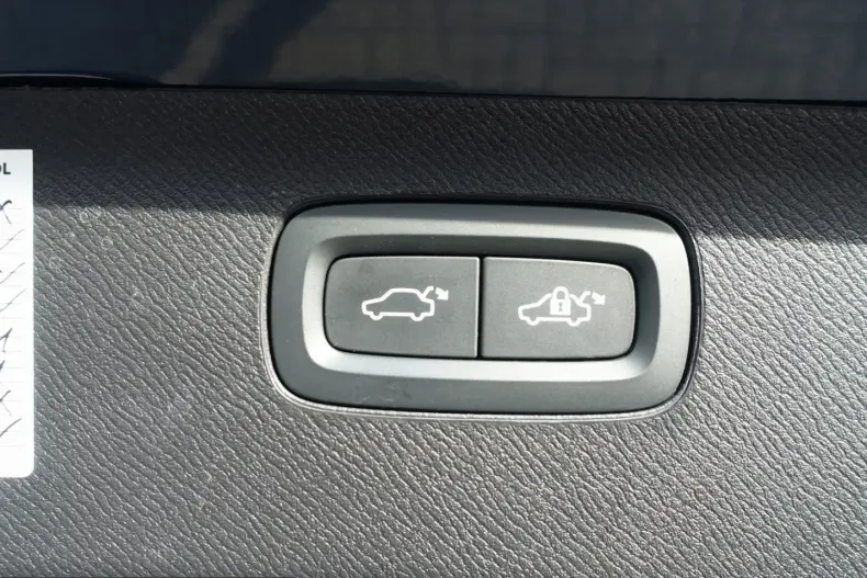 Volvo XC90 din 2025 cu 11.863 km - oferta VOL200870 - foto 26