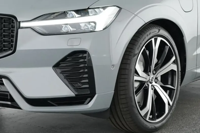 Volvo XC60 din 2025 cu 14.990 km - oferta VOL200872 - foto 10