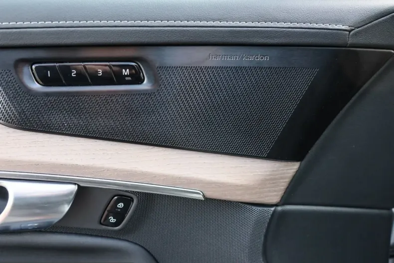 Volvo XC90 din 2025 cu 20.400 km - oferta VOL200873 - foto 14