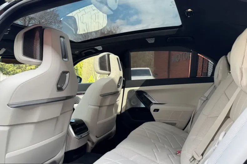 BMW M760 (Seria 7) din 2025 cu 29.000 km - oferta BMW200888 - foto 34