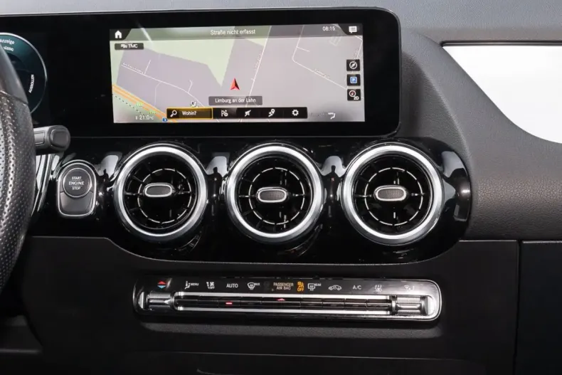 Mercedes-Benz GLA 250 (Clasa GLA) din 2022 cu 42.178 km - oferta MER200893 - foto 6