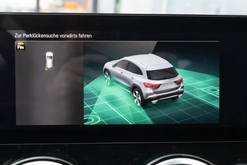 Mercedes-Benz GLA 250 (Clasa GLA) din 2022 cu 42.178 km - oferta MER200893 - foto 7