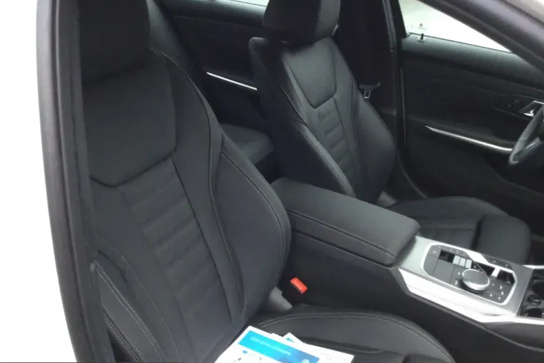 BMW 320 (Seria 3) din 2025 cu 18.500 km - oferta BMW200903 - foto 9