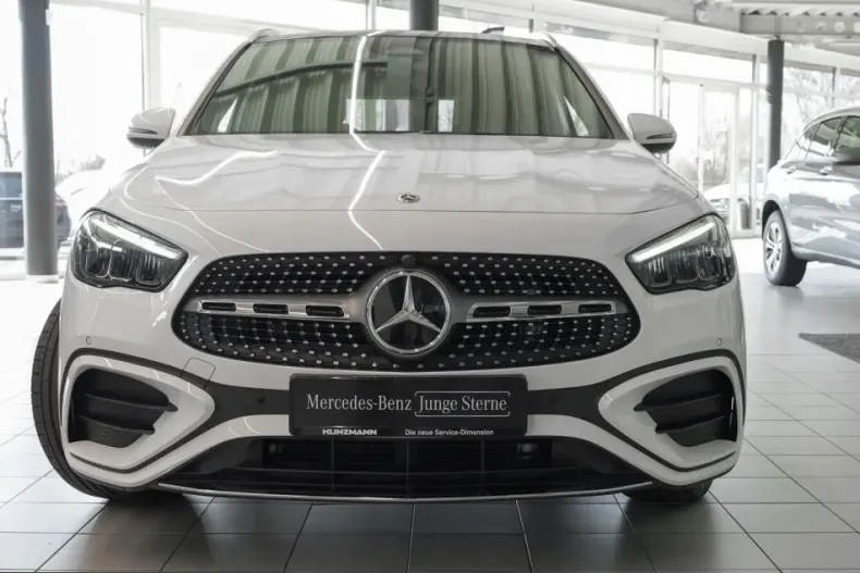 Mercedes-Benz GLA 250 (Clasa GLA) din 2024 cu 4.500 km - oferta MER200904 - foto 2