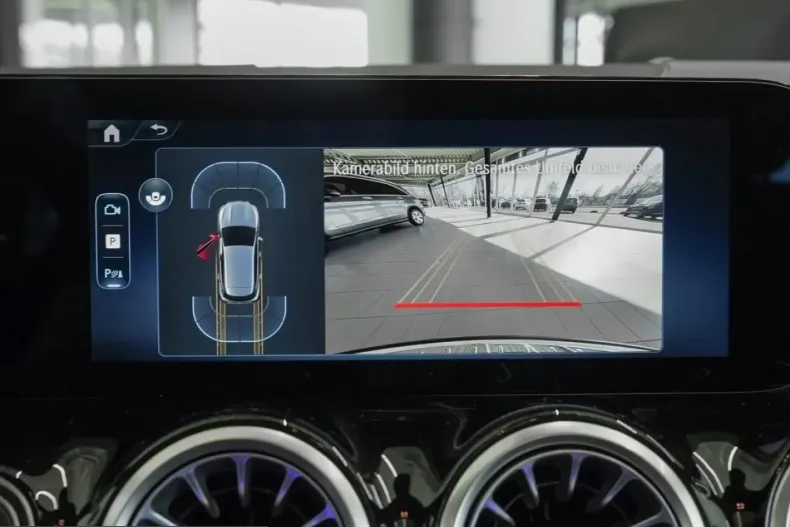 Mercedes-Benz GLA 250 (Clasa GLA) din 2024 cu 4.500 km - oferta MER200904 - foto 14