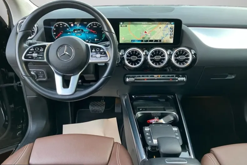 Mercedes-Benz GLA 250 (Clasa GLA) din 2022 cu 49.371 km - oferta MER200909 - foto 11