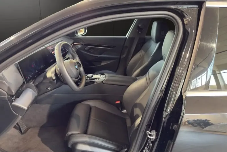 BMW 520 (Seria 5) din 2024 cu 37.779 km - oferta BMW200919 - foto 10