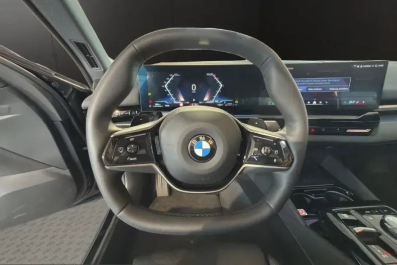 BMW 520 (Seria 5) din 2024 cu 37.779 km - oferta BMW200919 - foto 11