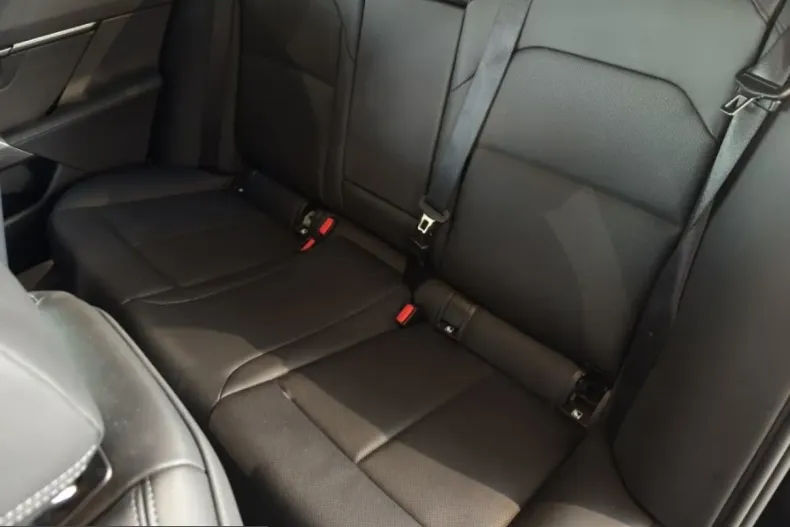 BMW 520 (Seria 5) din 2024 cu 37.779 km - oferta BMW200919 - foto 13