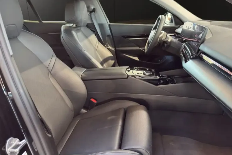 BMW 520 (Seria 5) din 2024 cu 37.779 km - oferta BMW200919 - foto 17