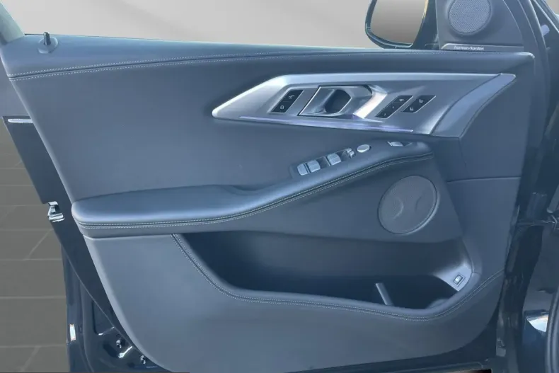 BMW XM (Seria X) din 2025 cu 26.300 km - oferta BMW200925 - foto 9