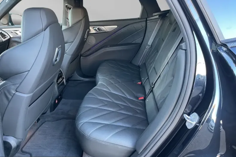 BMW XM (Seria X) din 2025 cu 26.300 km - oferta BMW200925 - foto 10