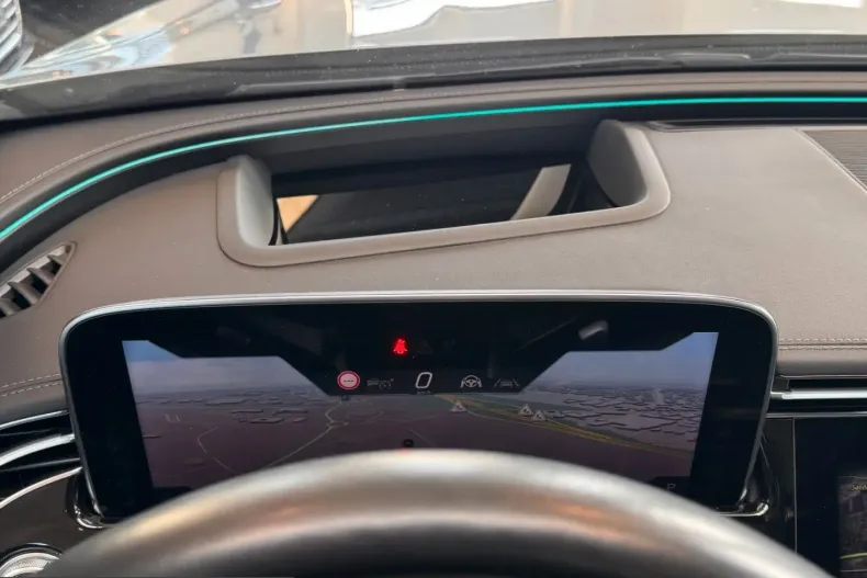 Mercedes-Benz E 400 (Clasa E) din 2023 cu 39.890 km - oferta MER200928 - foto 16