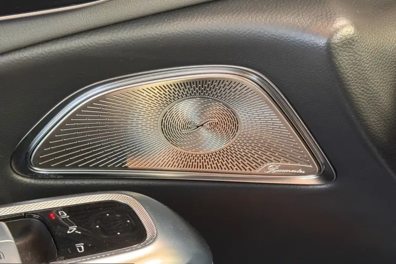 Mercedes-Benz E 400 (Clasa E) din 2023 cu 39.890 km - oferta MER200928 - foto 32