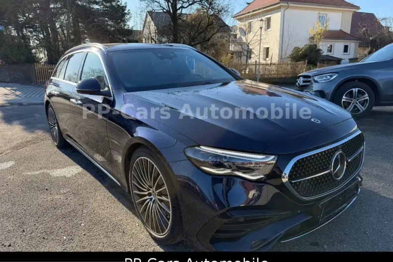 Mercedes-Benz E 300 (Clasa E) din 2024 cu 49.122 km - oferta MER200944 - foto 1